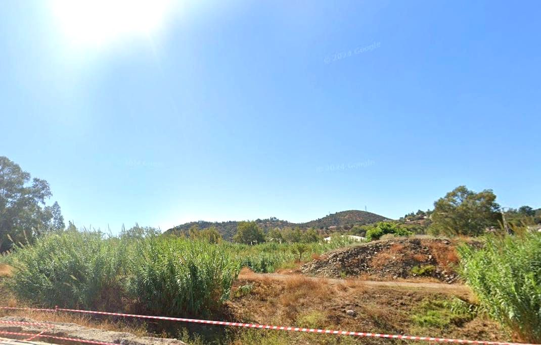 Terreno en Avenida de Andalucía, Mijas, Málaga de 9119 m2