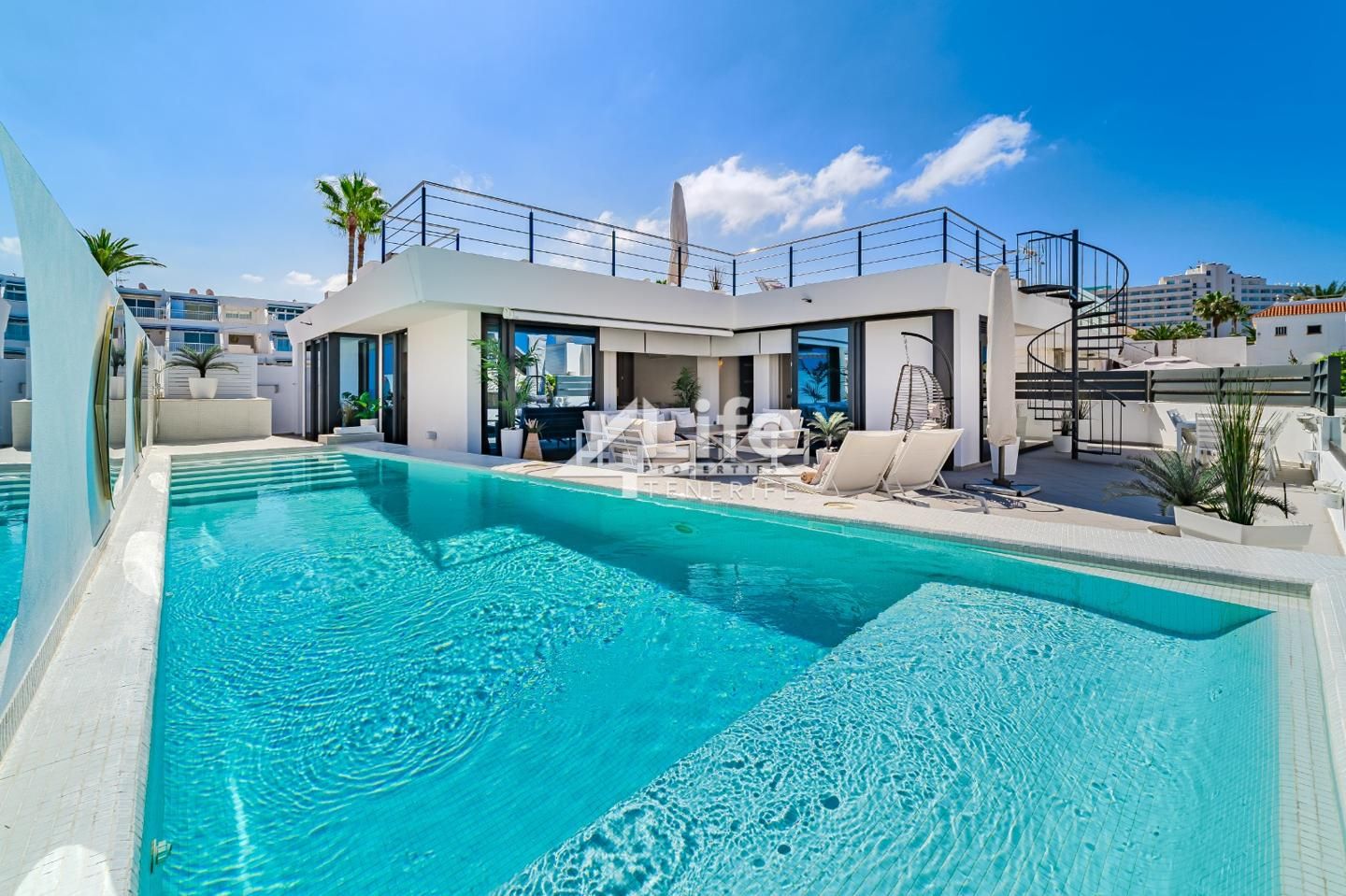 Casa / chalet en Calle Gran Bretaña, Costa Adeje, Adeje de 290 m2