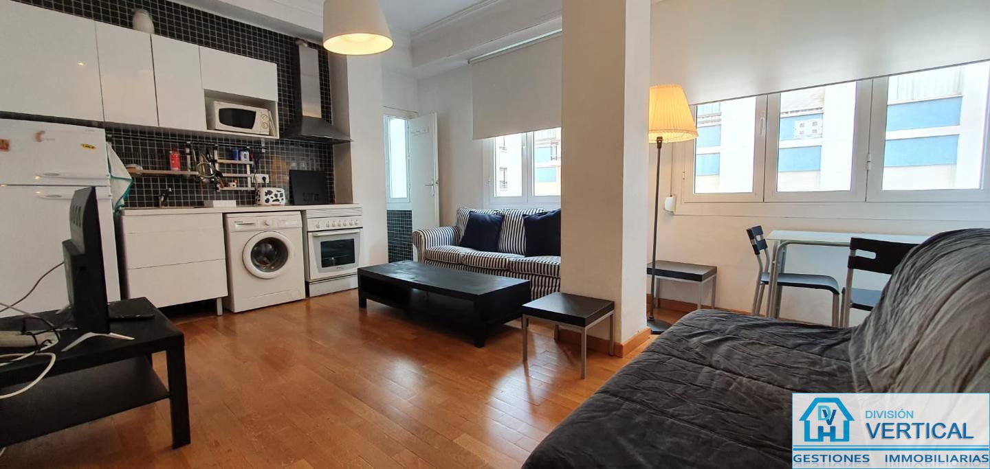 Piso en Carrer de Sant Vicent Màrtir, València, Valencia de 42 m2