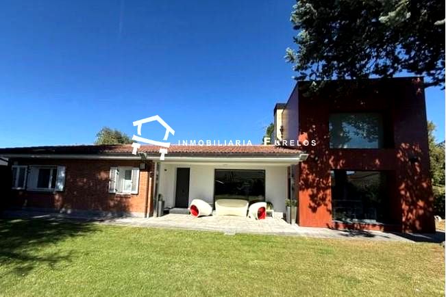 Casa / chalet en Calle Elcano 1, Medina de Pomar, Burgos de 230 m2