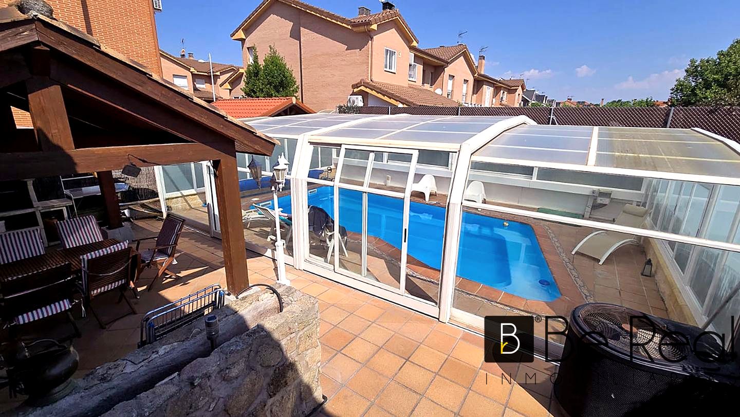 Habitación en Calle Antonio Machado, Villanueva de la Cañada, Madrid de 453 m2