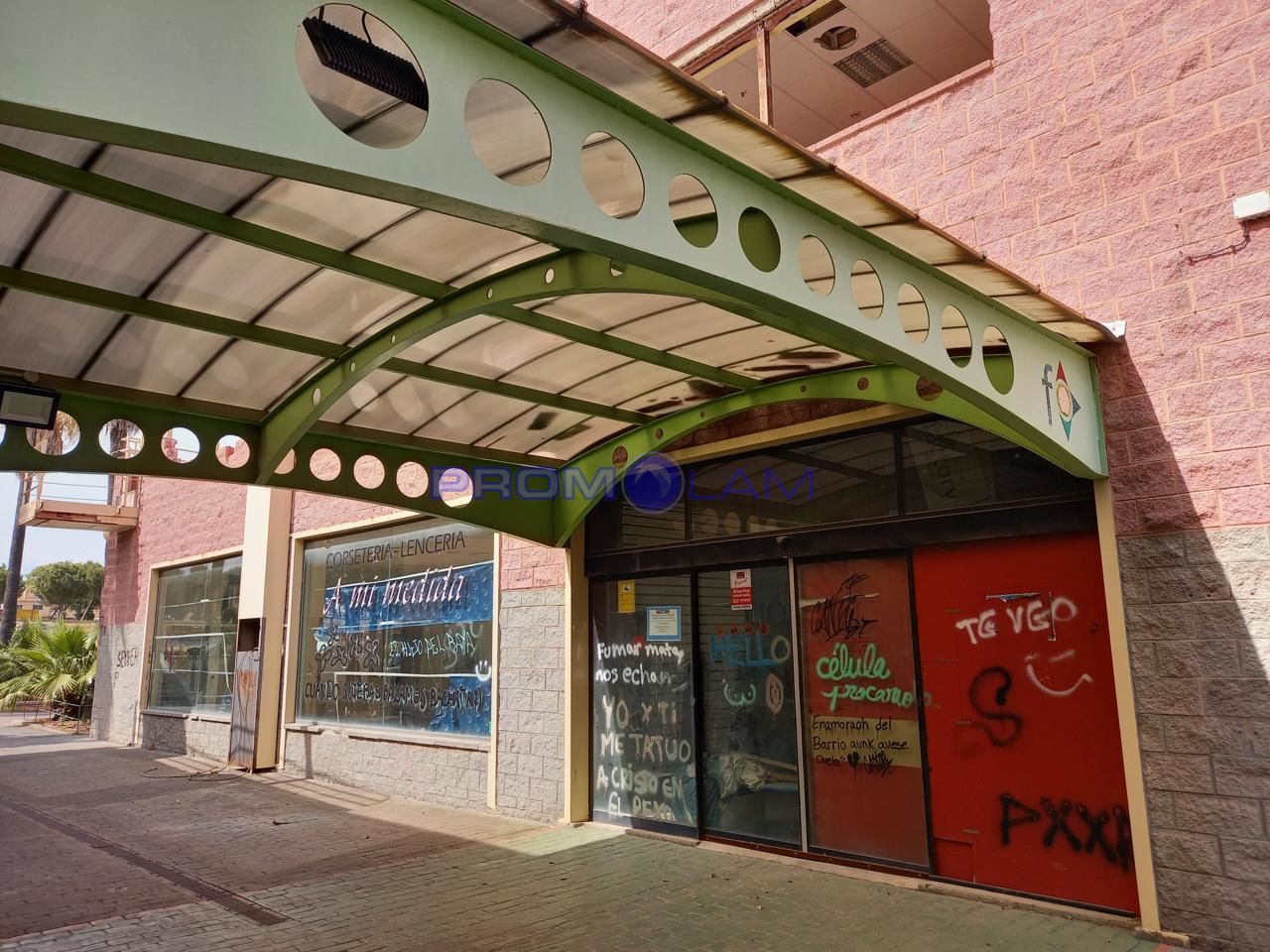 edificio en bormujos · avenida-republica-argentina-41930 1200000€