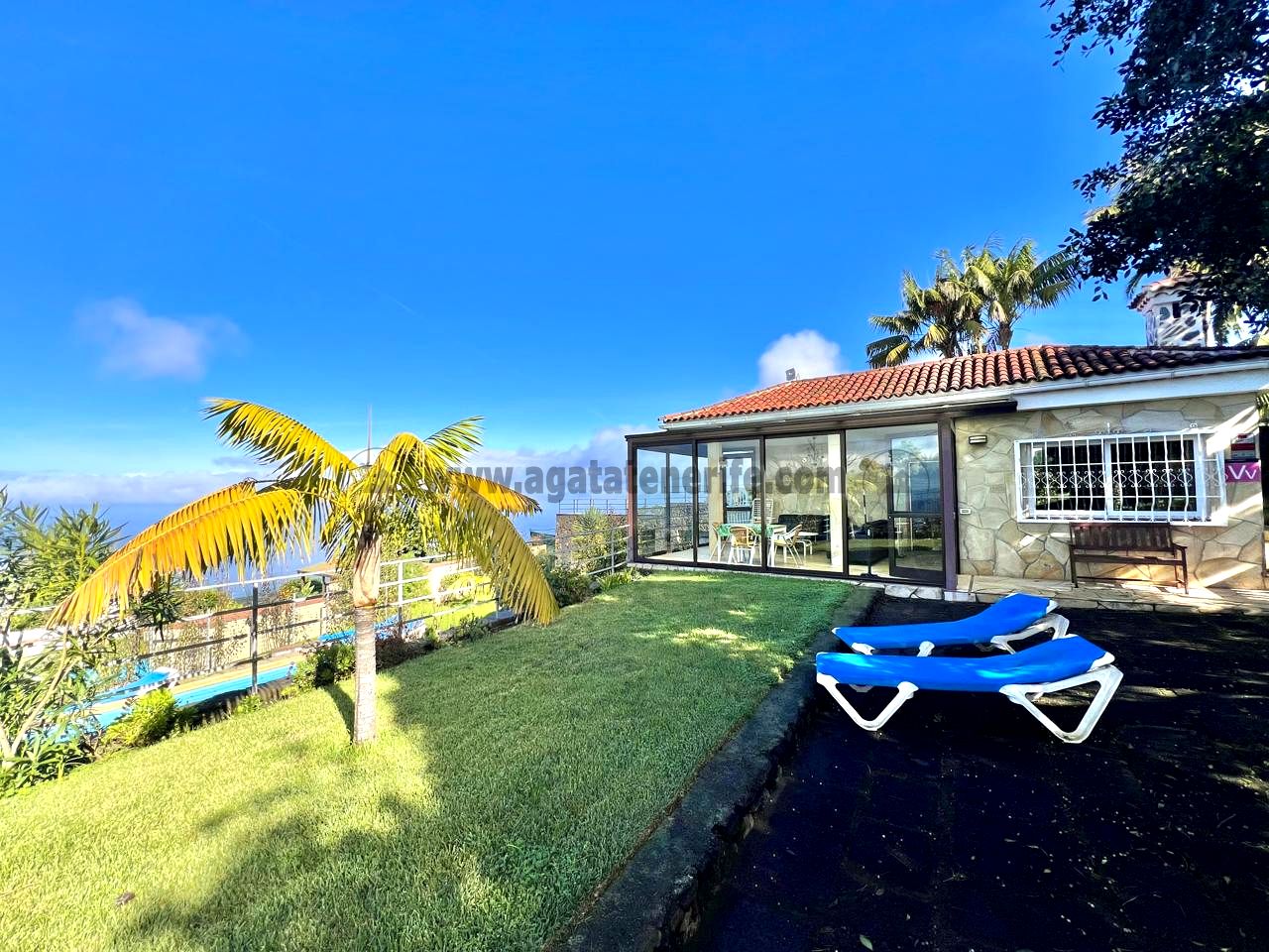 Villa in Tamaide - view 1