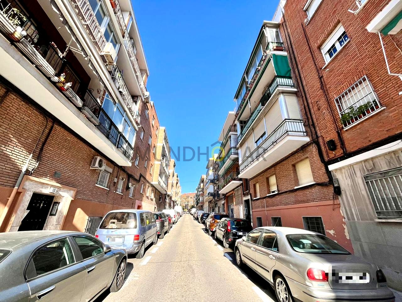 Shop in Calle de Víctor Manuel III, Madrid, Madrid of 63 m2