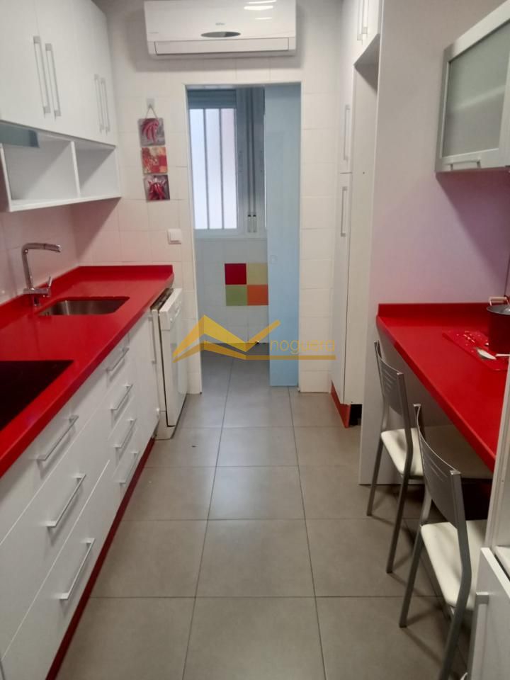 Piso en Avenida de Andalucía, Linares, Jaén de 100 m2