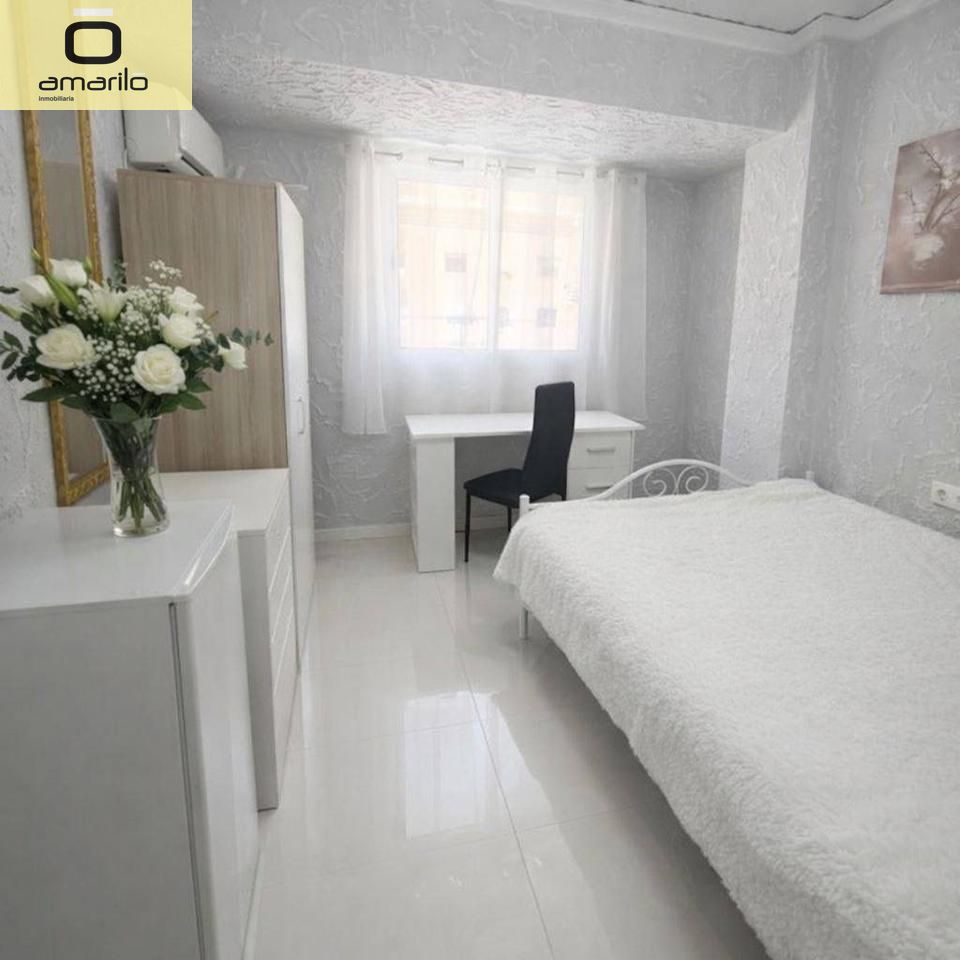 Piso en Carrer de Conchita Piquer, València, Valencia de 95 m2