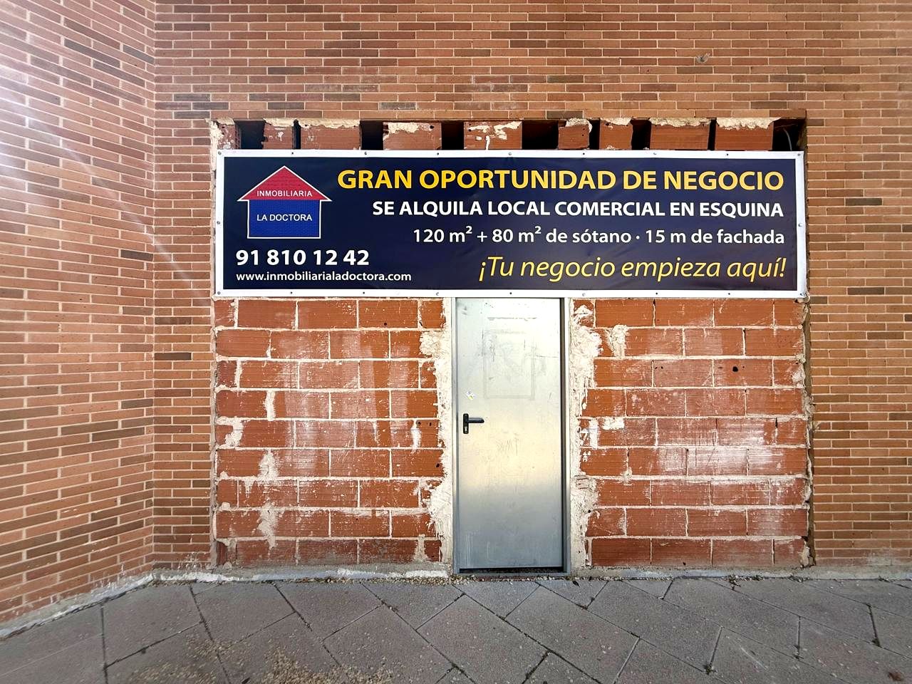 Local en Avenida de la Dehesa, Navalcarnero, Madrid de 200 m2