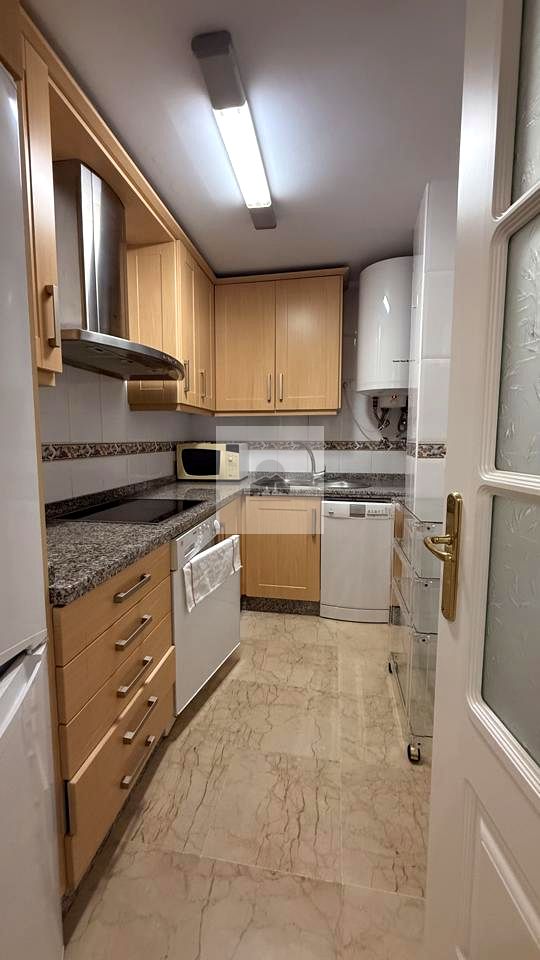 Piso en Avenida España, Estepona, Málaga de 58 m2