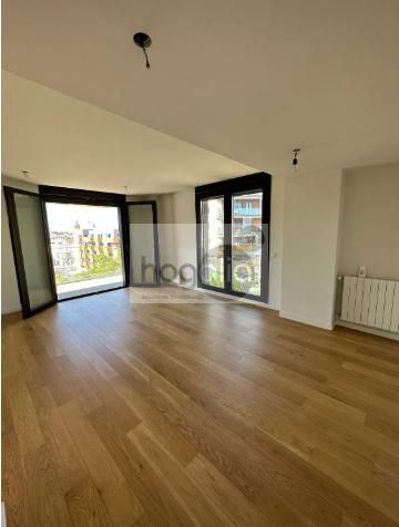 Flat in LA BUHAIRA, Sevilla, Sevilla of 136 m2