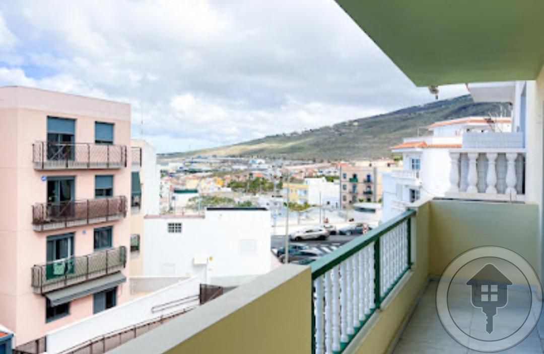Piso en Avenida de la Constitución, Adeje, Santa Cruz de Tenerife de 91 m2