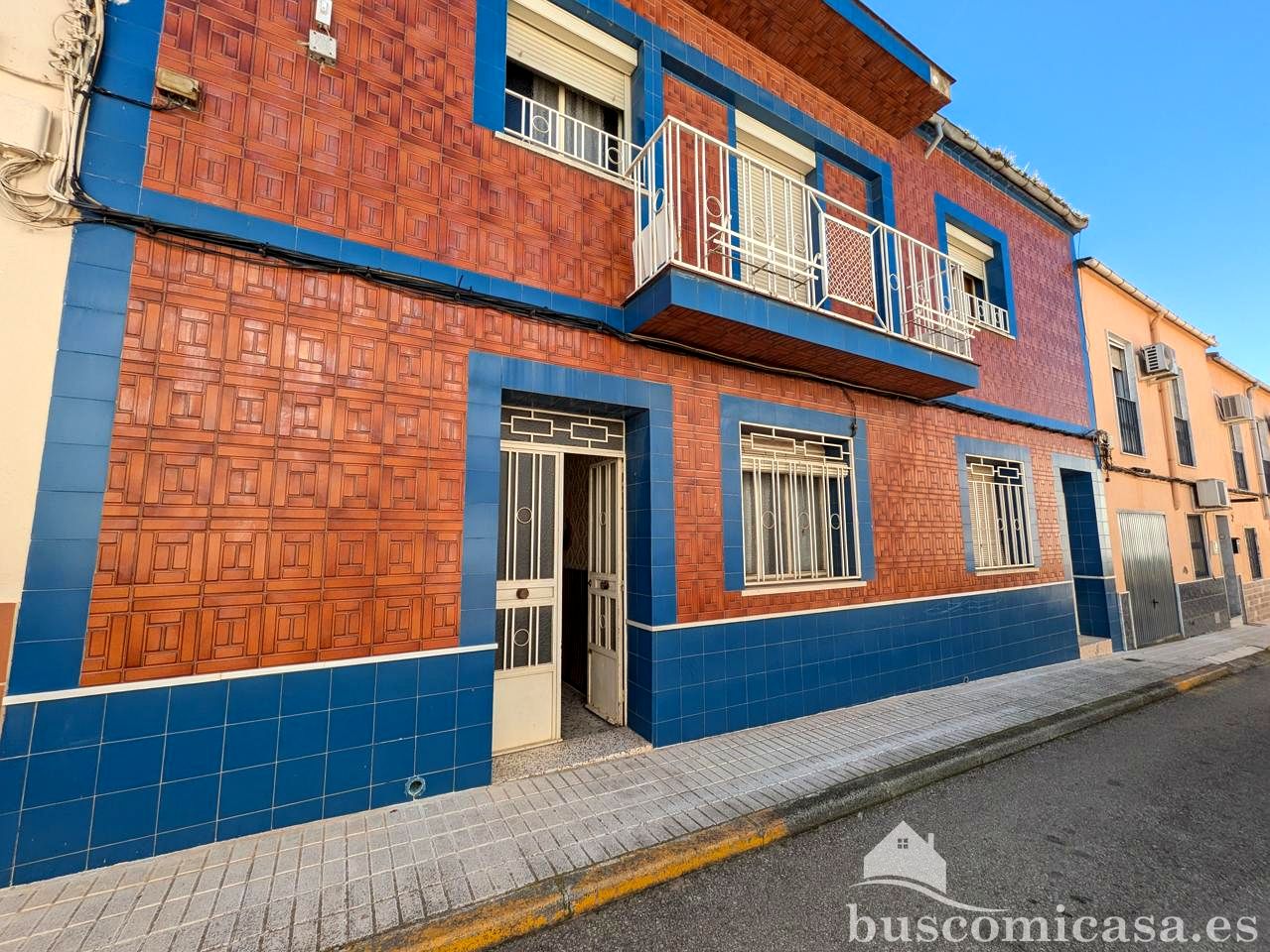Villa in Calle Joaquín Rodrigo, Linares, Jaén of 206 m2