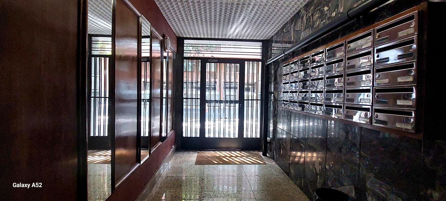 pisos en barcelona · carrer-d'escocia-08016 250000€