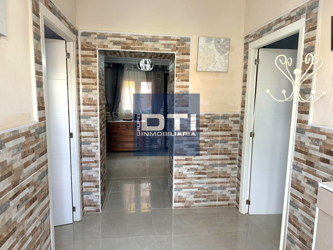 Casa / chalet en Calle Miguel de Unamuno, Gibraleón, Huelva de 185 m2