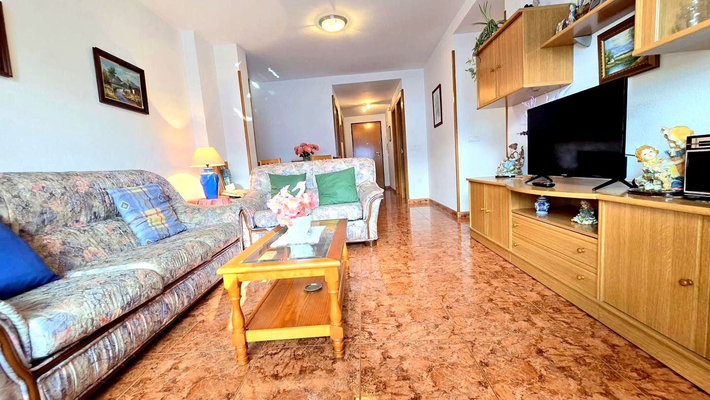 Flat in Carrer Cullera 45, PLAYA DE GANDIA, Valencia of 88 m2