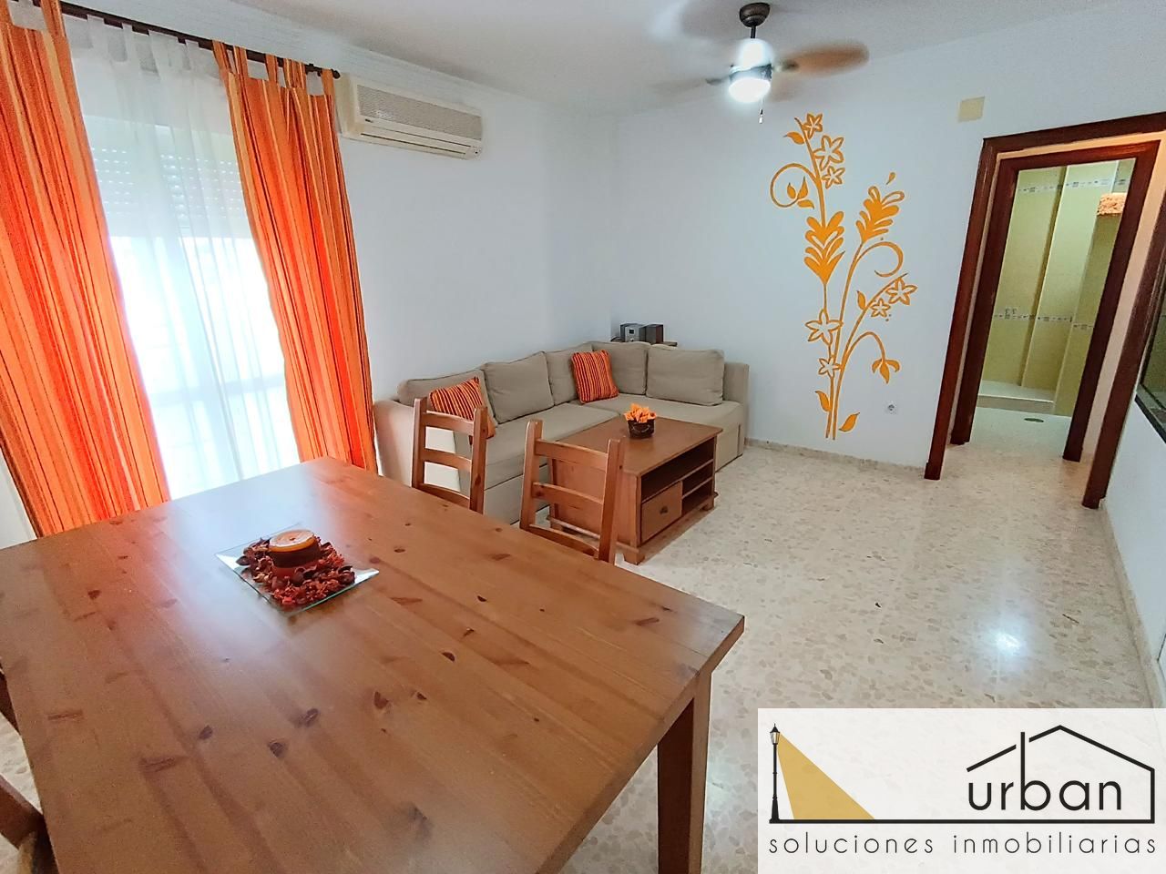 Piso en Avenida de Granada, Chipiona, Cádiz de 53 m2 Piso en Avenida de Granada, Chipiona, Cádiz de 53 m2