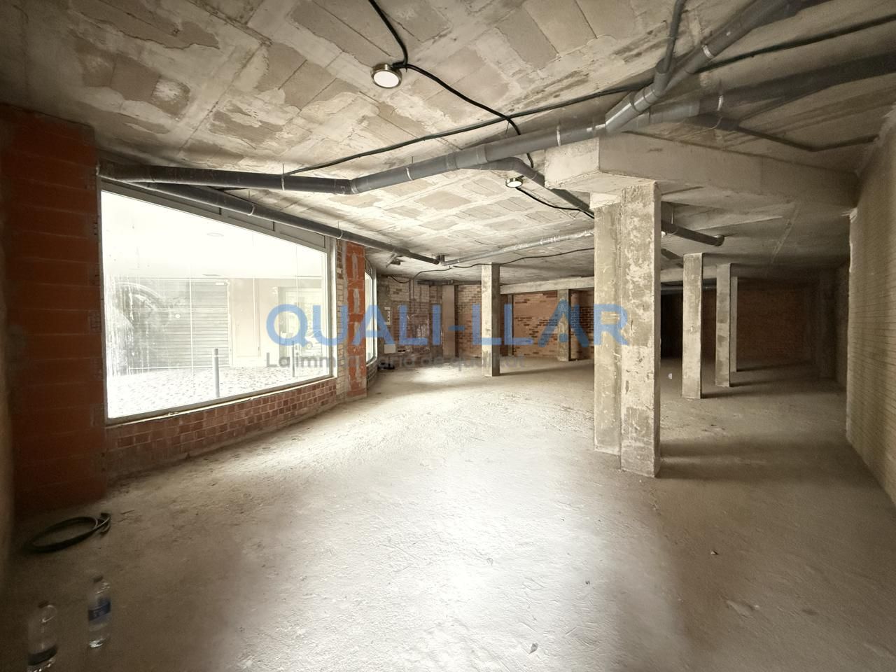 Local en Carrer del Marquès de Monistrol, Sant Feliu de Llobregat, Barcelona de 193 m2