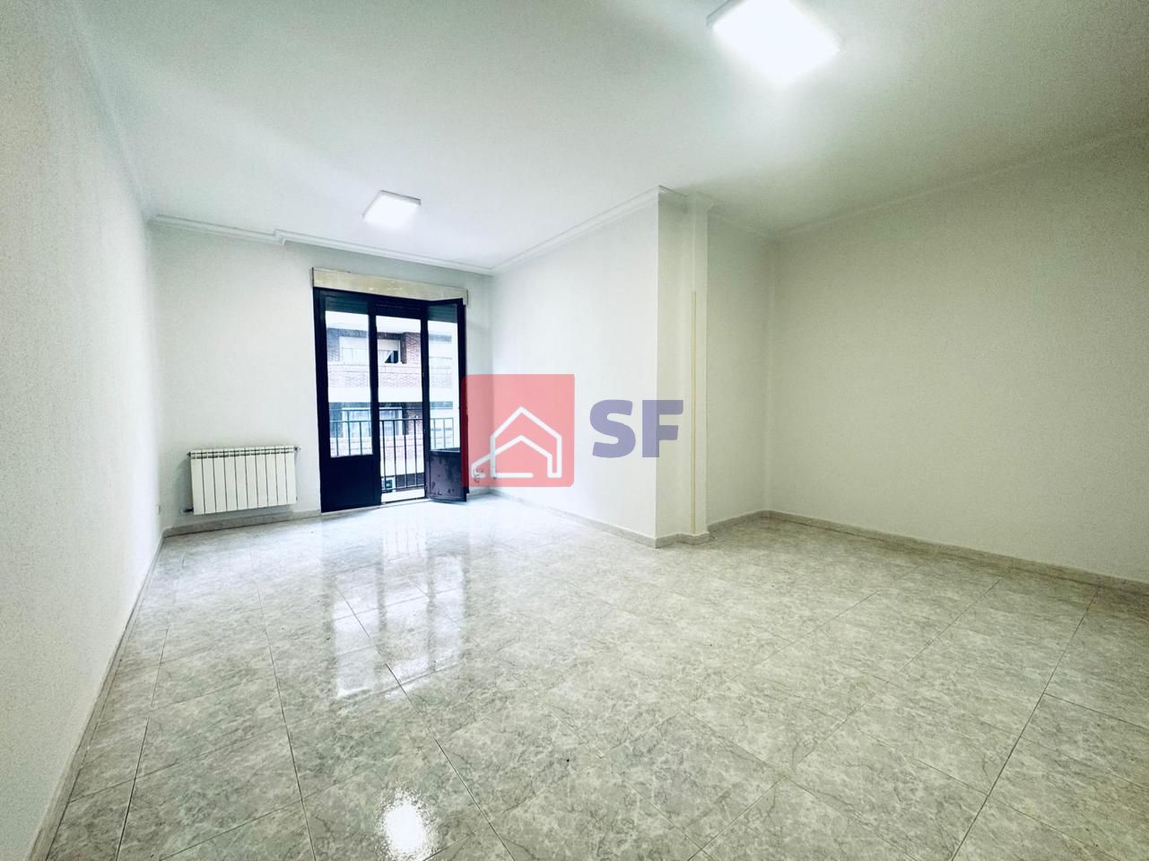 Piso en Calle de la Santísima Trinidad, Madrid, Madrid de 70 m2