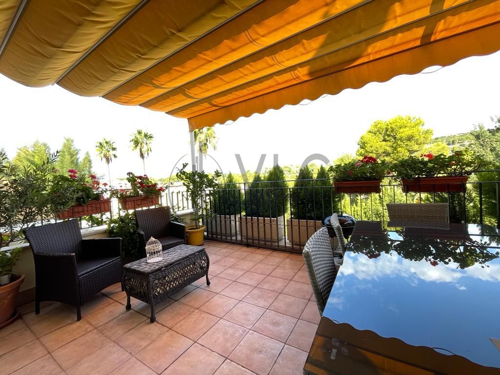 Casa / chalet en Chiva, Valencia de 244 m2