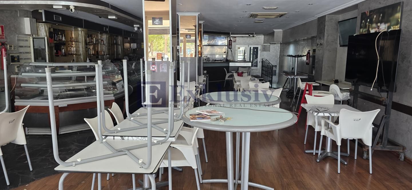 Local en Costa Adeje, Santa Cruz de Tenerife de 130 m2