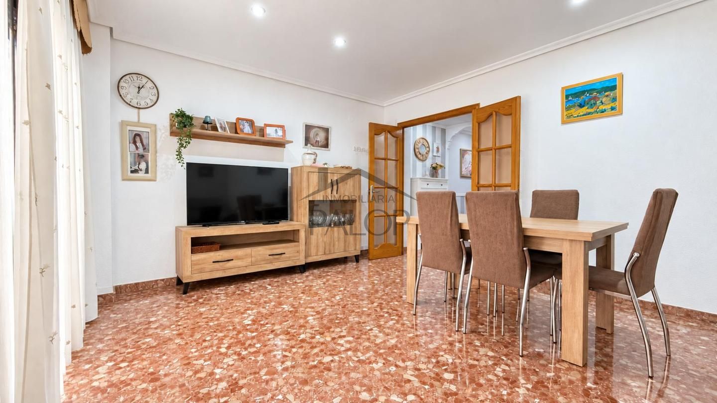 Piso en Carcaixent, Valencia de 91 m2