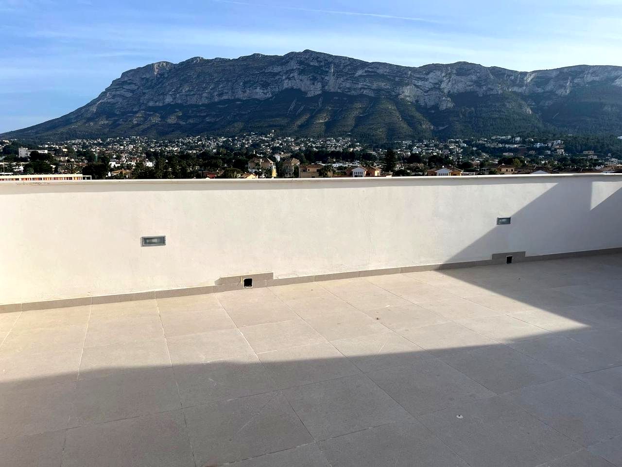 Piso en Carrer de la Corona Boreal, Dénia, Alicante de 120 m2