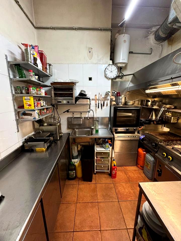 Local Comercial · Barcelona · 4 hab.