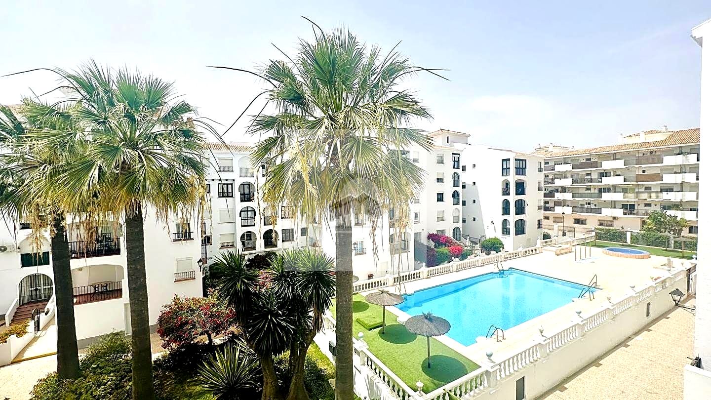 Piso en San Luis de Sabinillas, San Luis de Sabinillas, Málaga de 75 m2