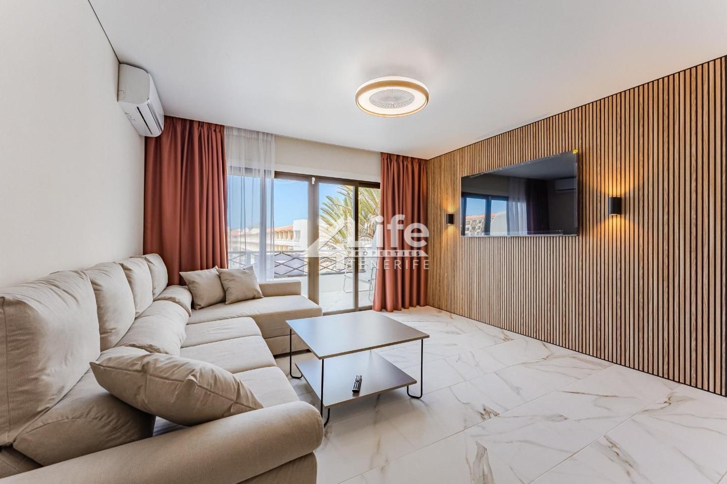 Piso en Calle de la Te, Costa del Silencio, Arona de 91 m2