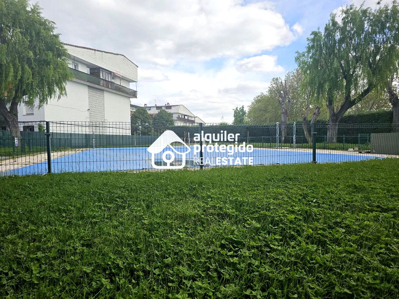 pisos en collado-villalba · urbanizacion-parquesierra-28400 €