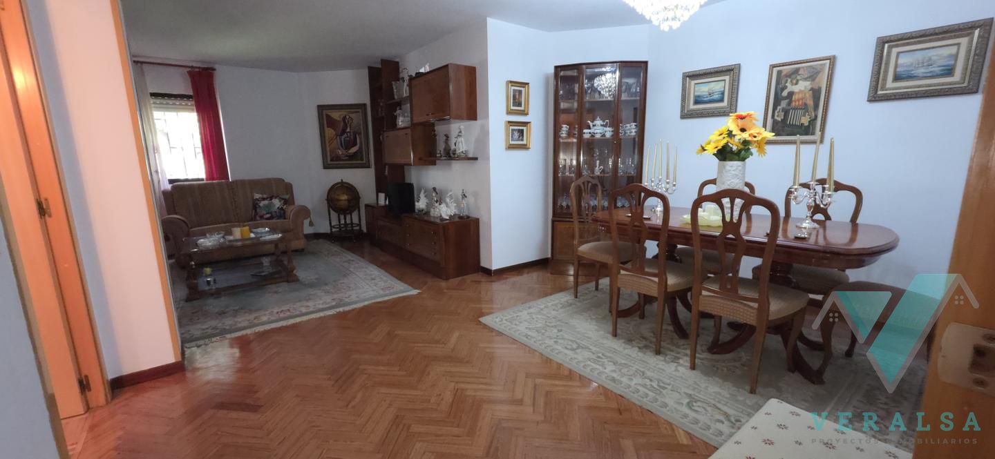Piso en Avenida de Valencia, San Sebastián de los Reyes, Madrid de 83 m2