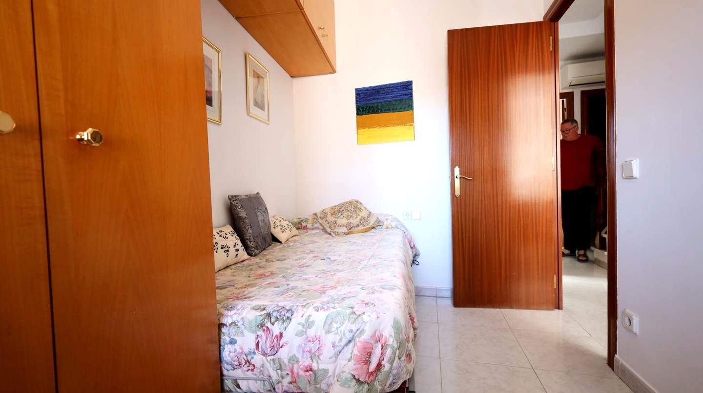 Villa · Gava · 5 hab.