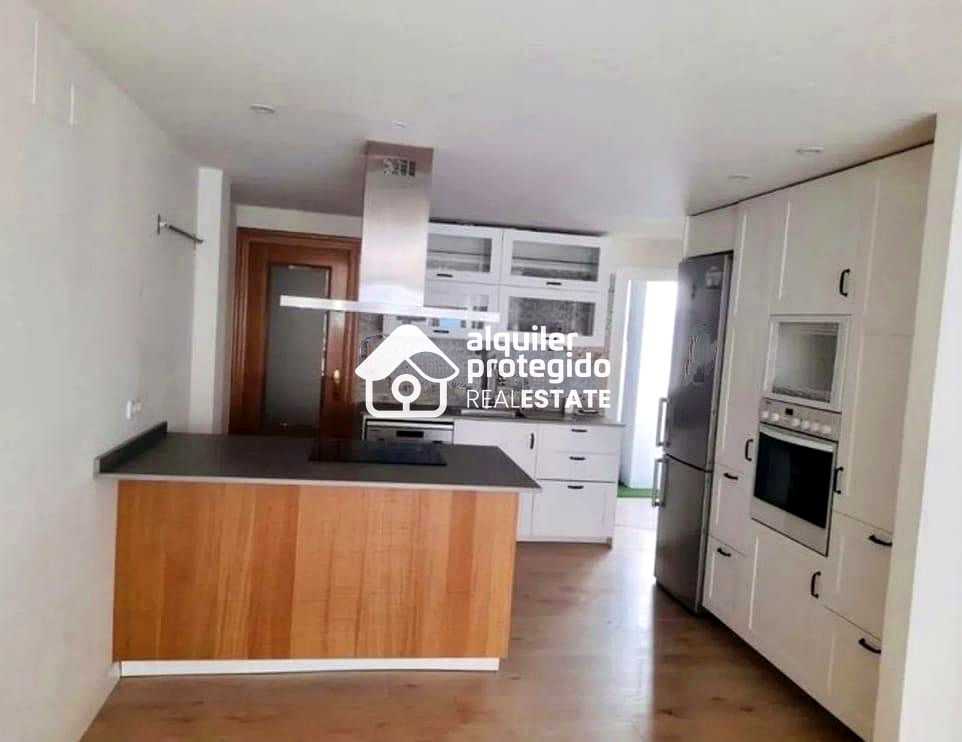 pisos en alicante-(alacant) · centro 1400€