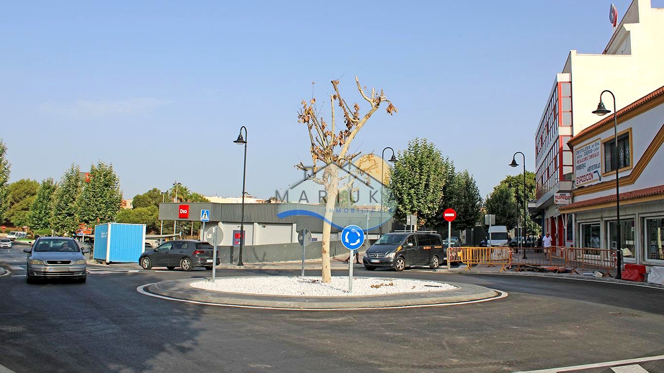 Edificio en Calle San Bernardo, Fuengirola, Málaga de 1948 m2