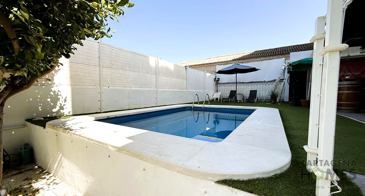 villas en murcia · la-alberca 330000€