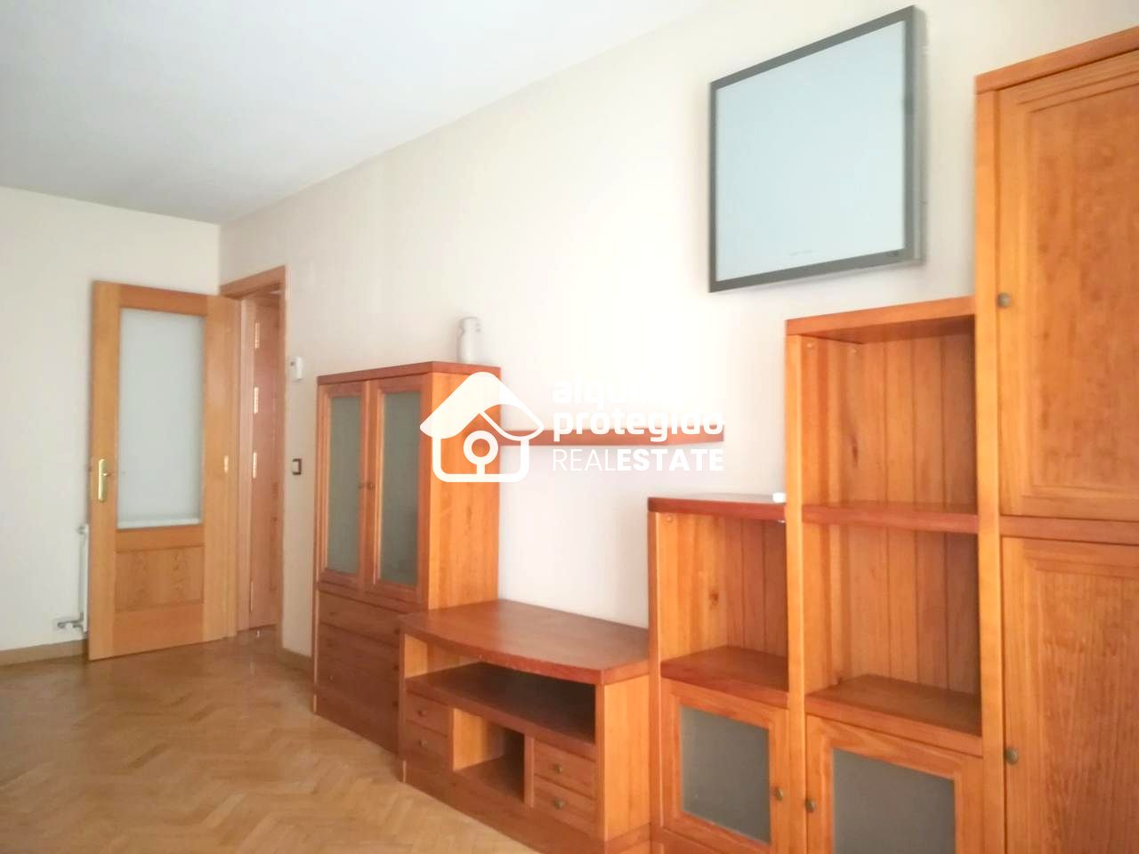 pisos en madrid · calle-secoya-28044 345000€