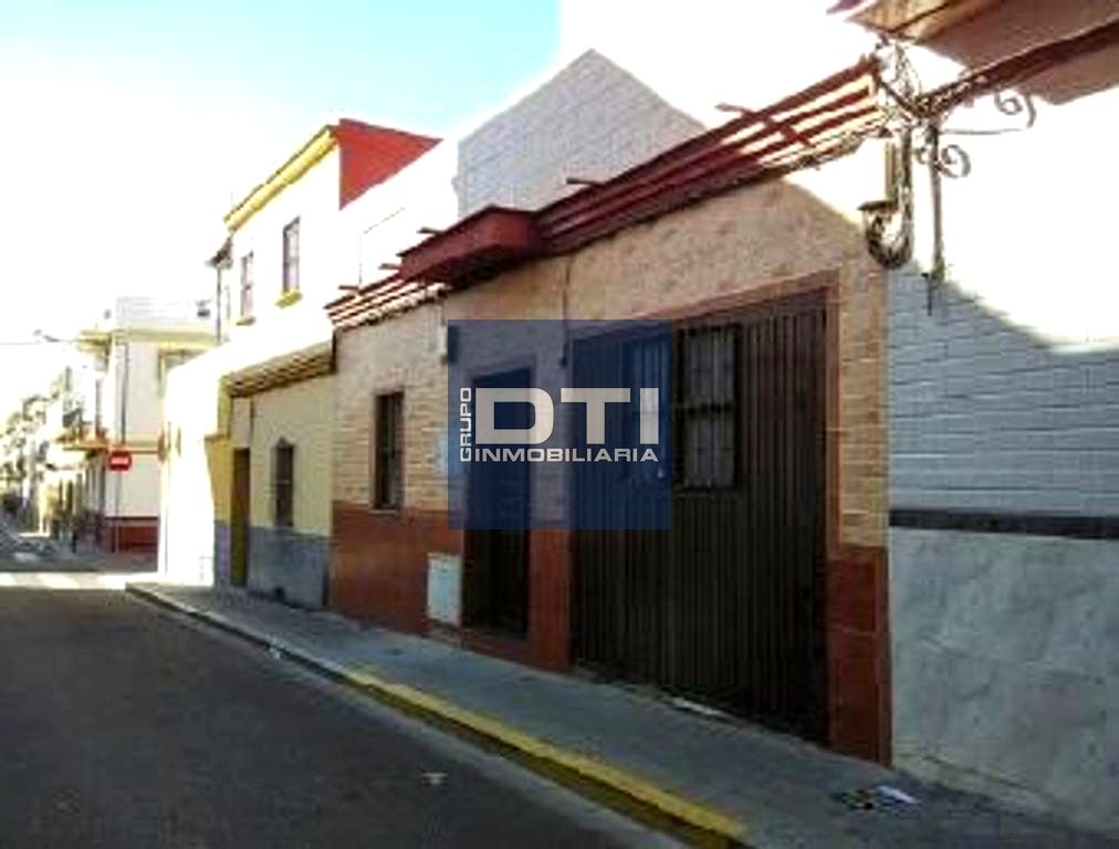 Casa / chalet en Calle Tres Avemarías, Sevilla, Sevilla de 129 m2