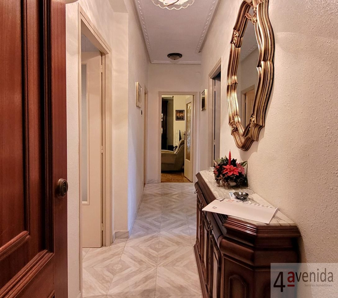 Piso en Menéndez Pelayo 1, Oviedo, Asturias de 92 m2