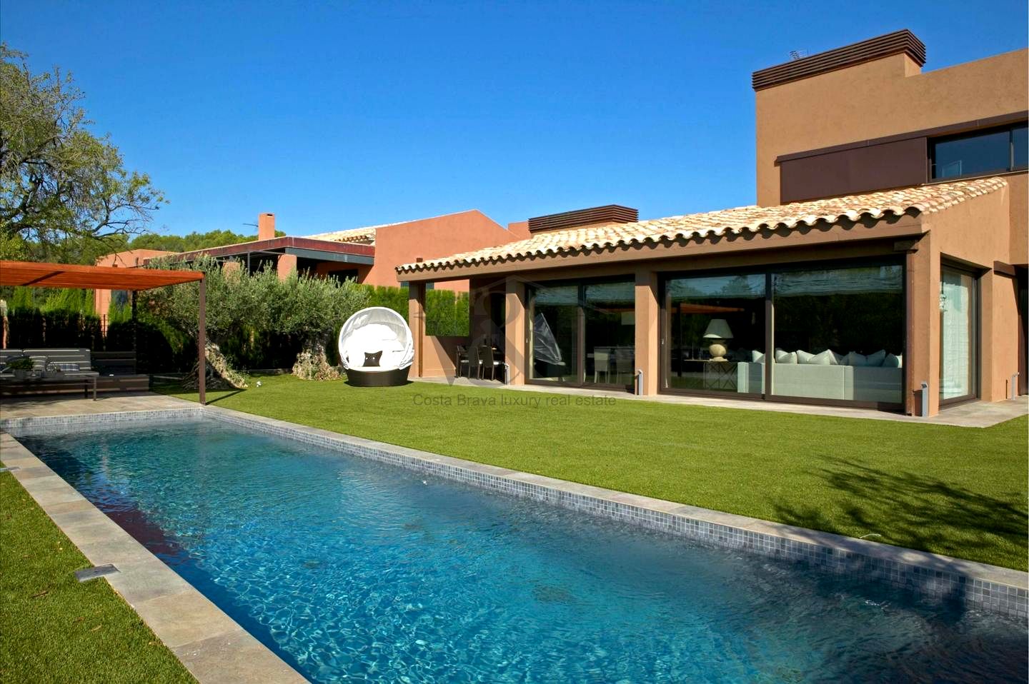 Casa / chalet en Carrer Garbí, Torrent, Girona de 553 m2