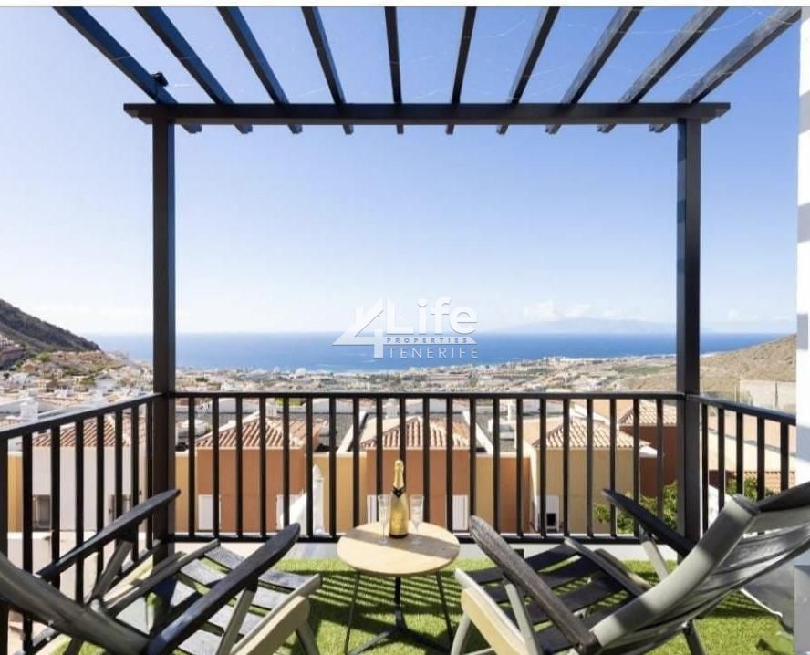 Casa / chalet en Calle Murcia, Costa Adeje, Santa Cruz de Tenerife de 186 m2