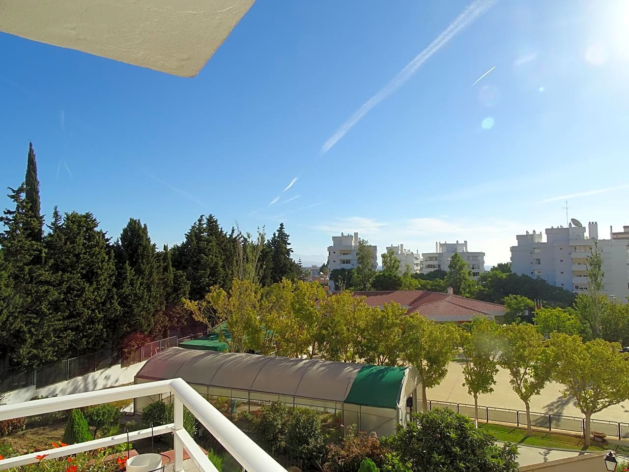 Ref: MKAMAR141. Piso en Benalmádena