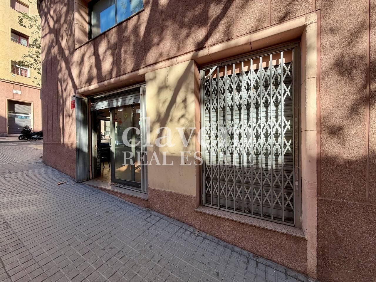 Local en Carrer de Travau, Barcelona, Barcelona de 120 m2