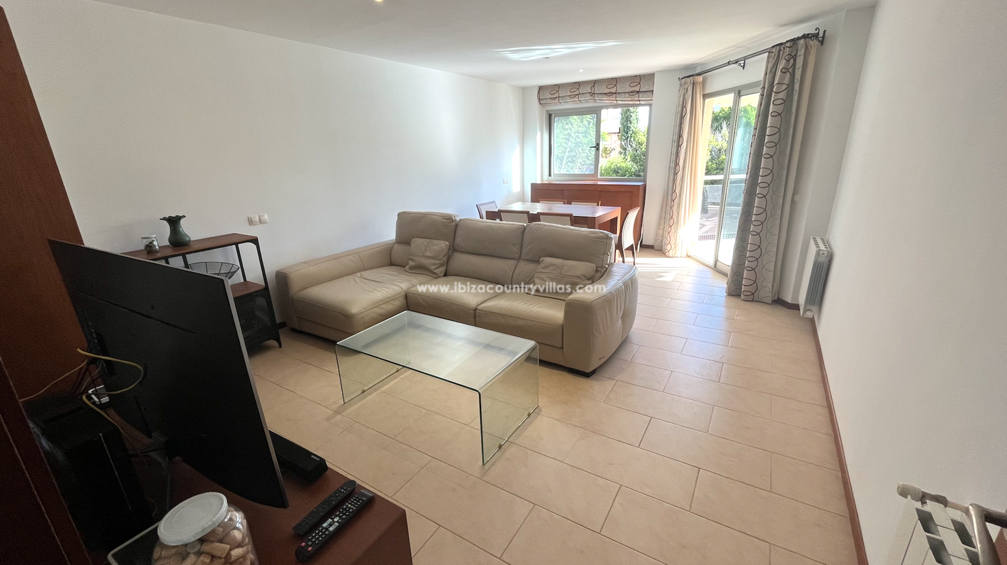 Bright three-bedroom apartment in Santa Eulalia
