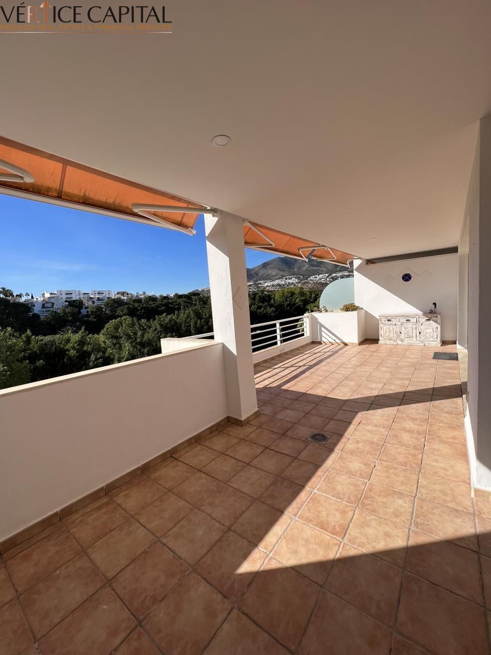 Piso en Calle Ronda del Golf Este, Benalmádena, Málaga de 196 m2