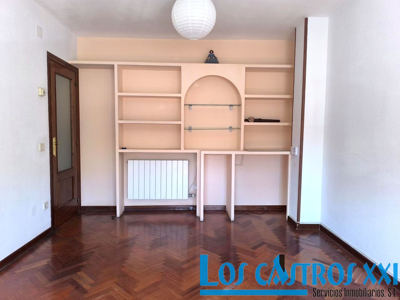 Flat in Camino del Calvario, Alpedrete, Madrid of 61 m2