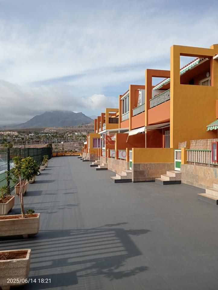 Piso en Calle Arenales, Playa de la Américas, Santa Cruz de Tenerife de 58 m2