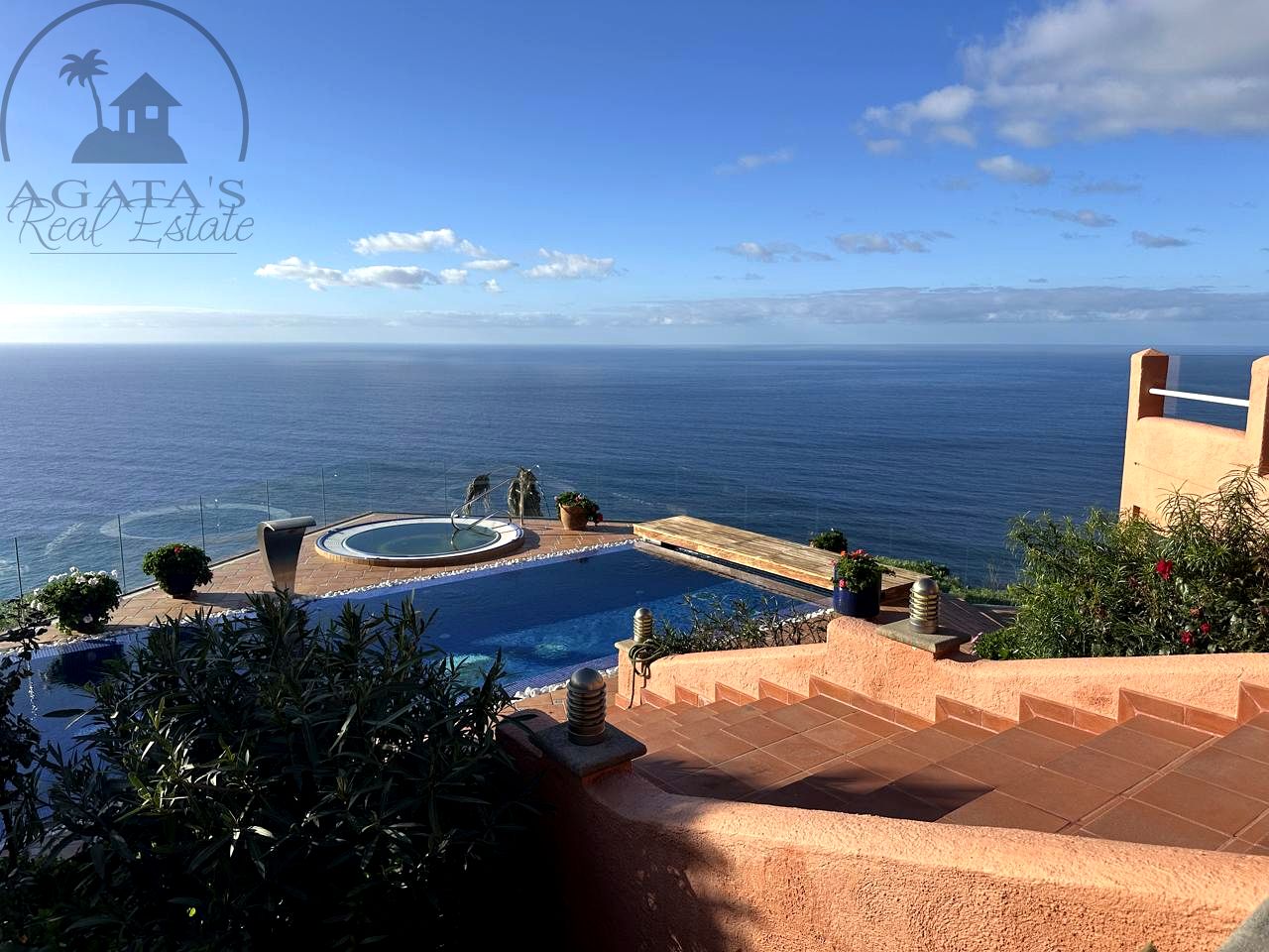 Villa in Tacoronte - view 1