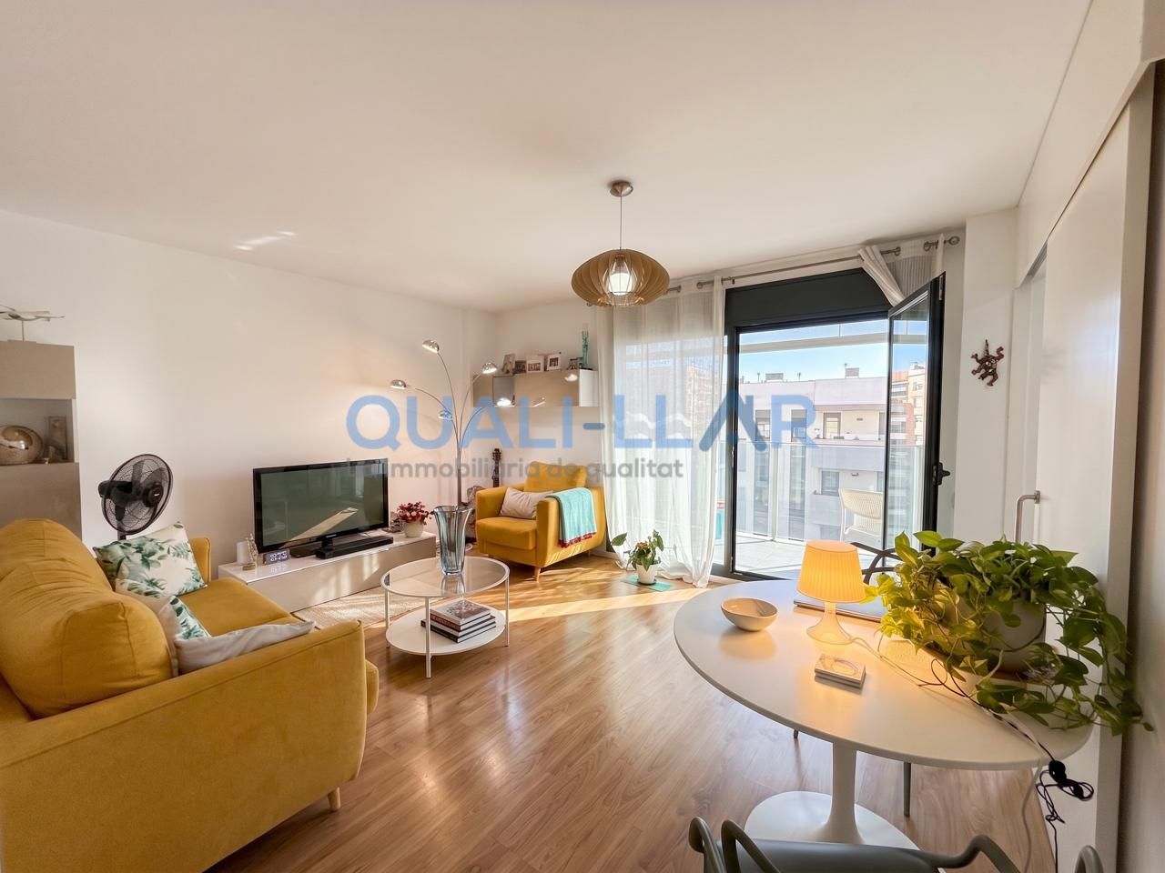 Piso en Carrer dels Països Catalans, Sant Feliu de Llobregat, Barcelona de 90 m2