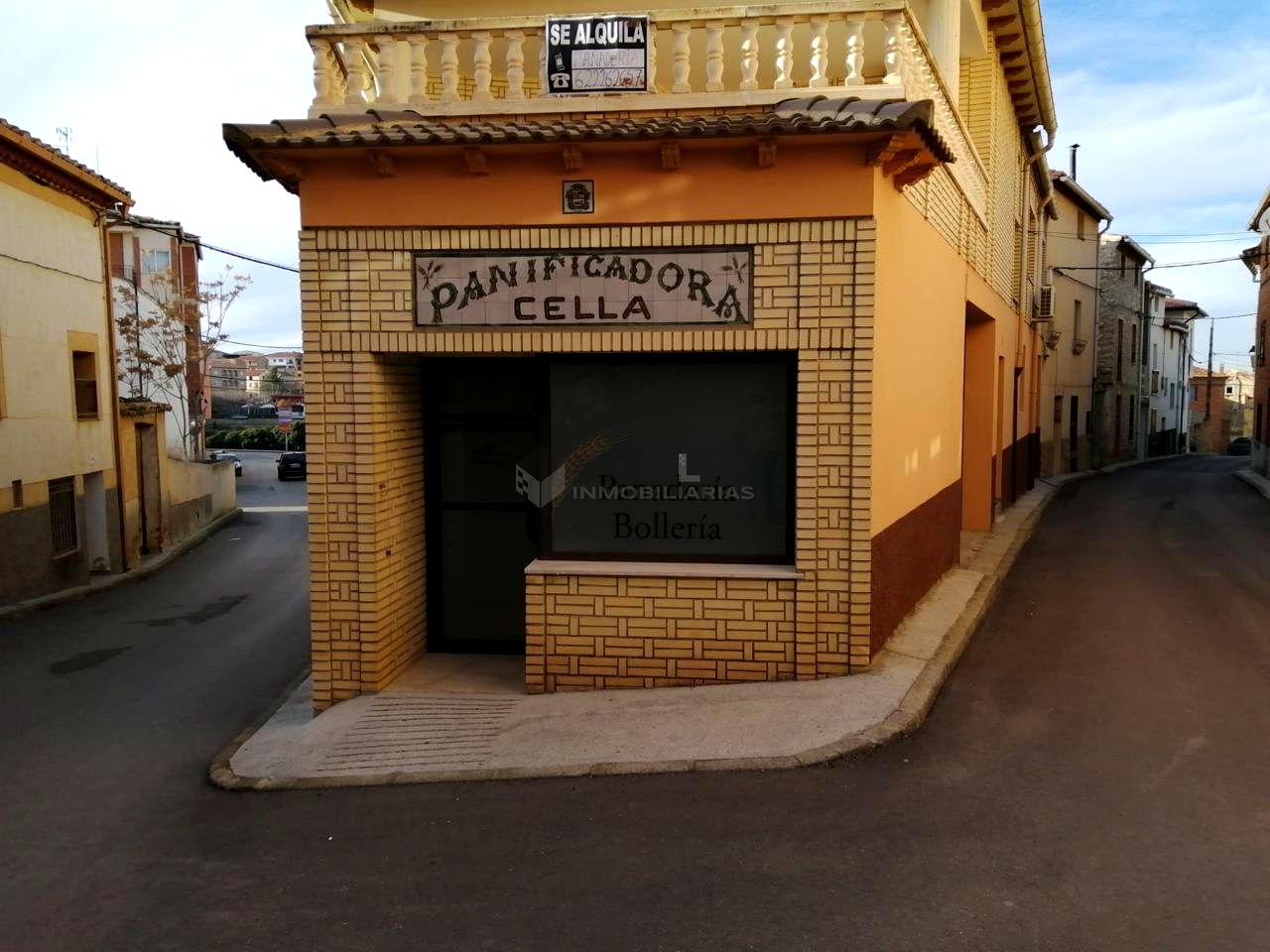 locales-comerciales en cella · calle-poniente-baja-44370 700€