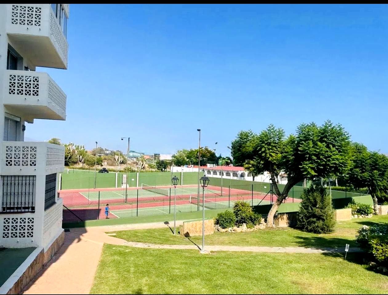 Piso en Calle Martines, Estepona, Málaga de 100 m2