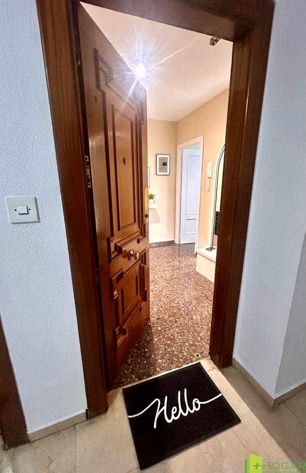 Room in Calle Doctor Federico del Castillo 10, Jaén, Jaén of 109 m2